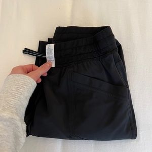 Ivivva joggers